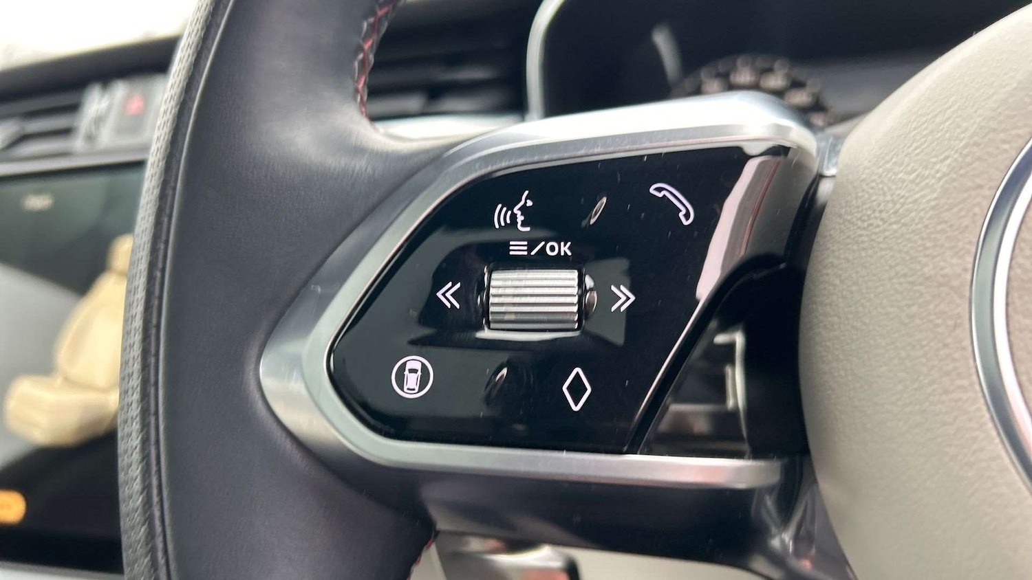 Used Jaguar F-Pace 2024 for sale - 76978892: Photo 35