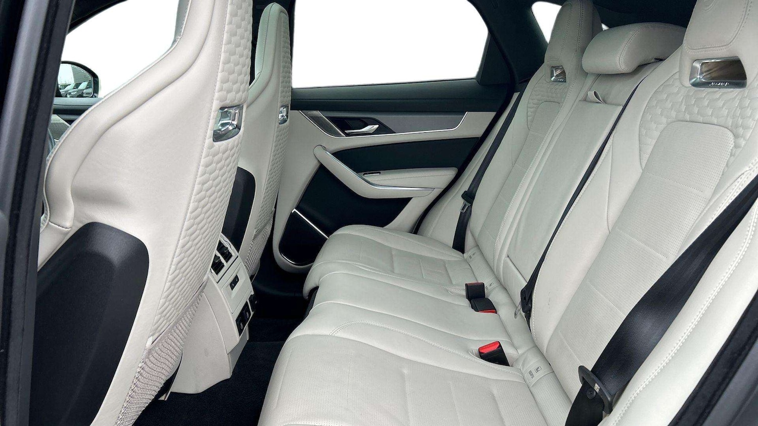 Used Jaguar F-Pace 2024 for sale - 76978892: Photo 4