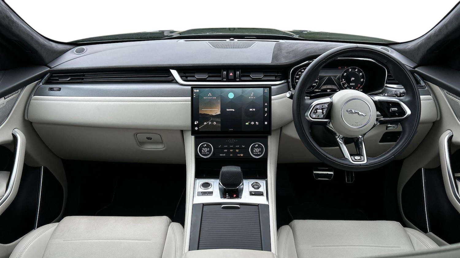 Used Jaguar F-Pace 2024 for sale - 76978892: Photo 9