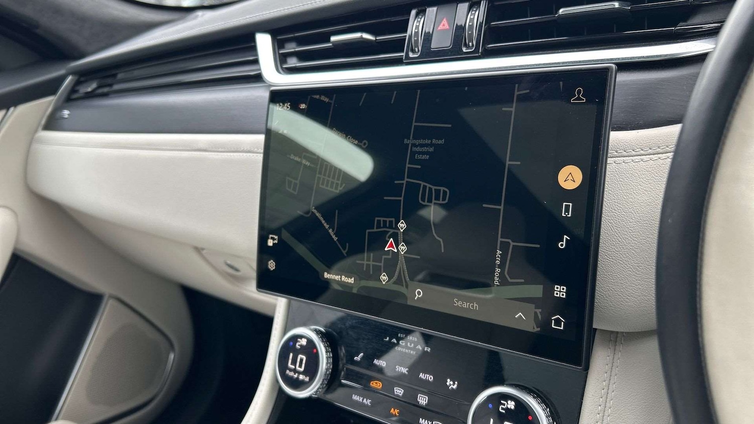 Used Jaguar F-Pace 2024 for sale - 76460448: Photo 11