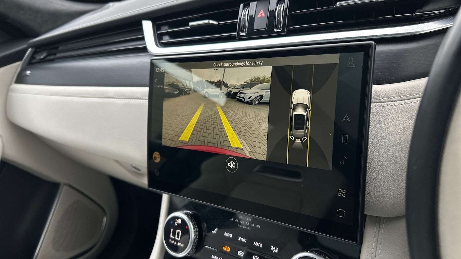 Used Jaguar F-Pace 2024 for sale - 76460448: Photo 12