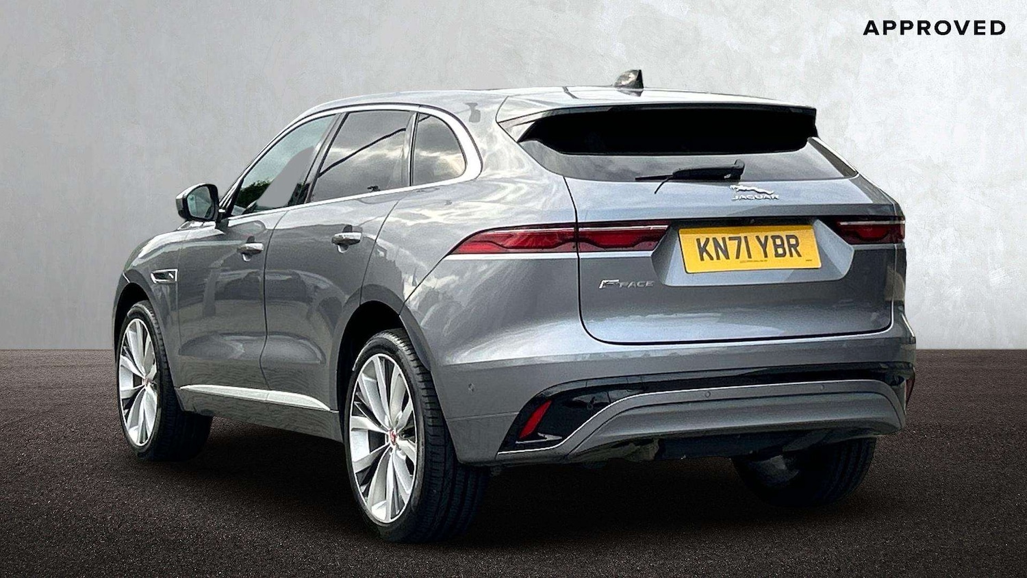 Used Jaguar F-Pace 2021 for sale - 76460654: Photo 2