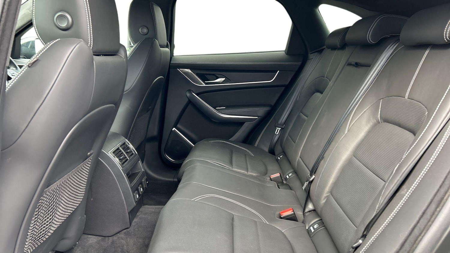 Used Jaguar F-Pace 2024 for sale - 76488023: Photo 4