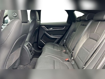 Used Jaguar F-Pace 2024 for sale - 76488023: Photo