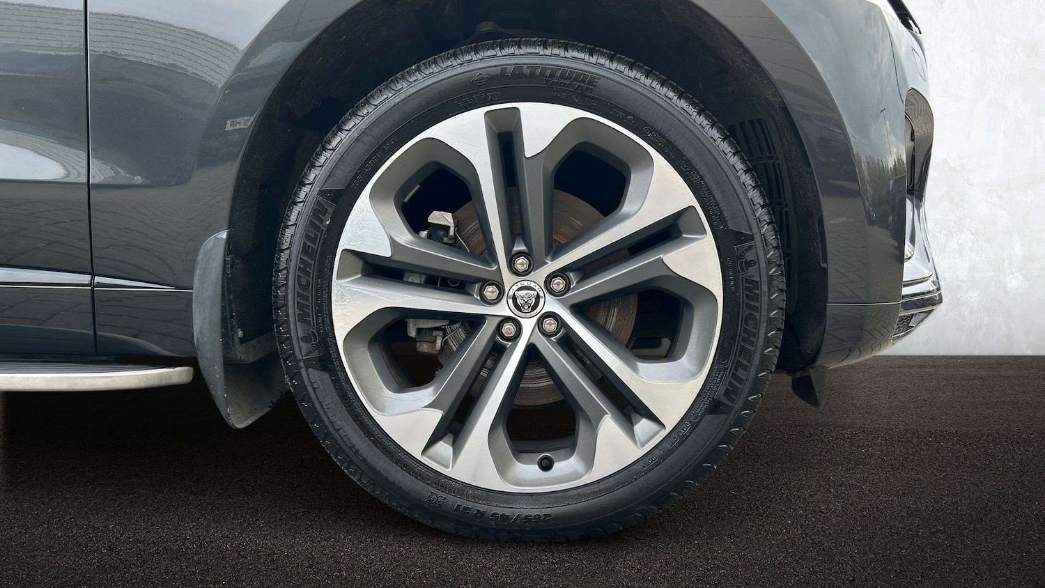 Used Jaguar F-Pace 2024 for sale - 76488023: Photo 8