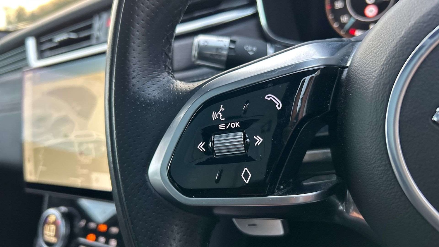 Used Jaguar F-Pace 2021 for sale - 76564543: Photo 27