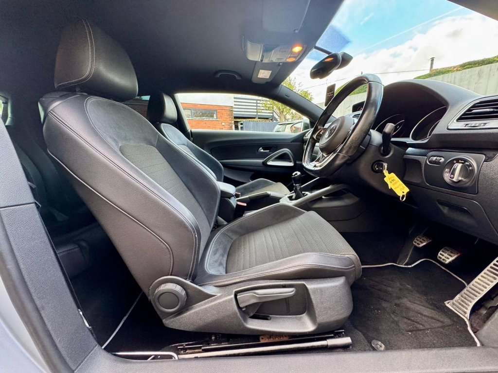 Used Volkswagen Scirocco 2015 for sale - 76356184: Photo 62