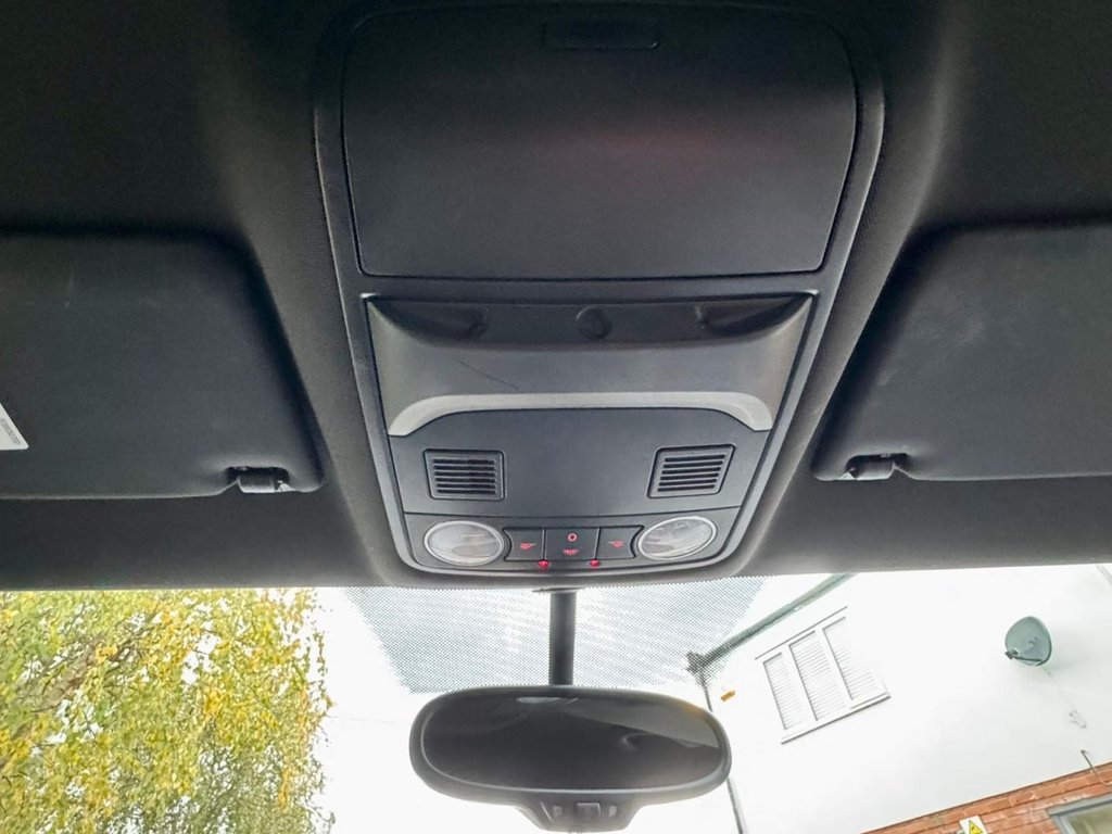 Used Volkswagen Scirocco 2015 for sale - 76356184: Photo 87