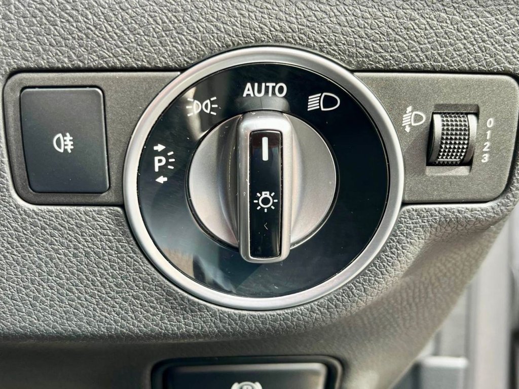 Used Mercedes-Benz GLA 2016 for sale - 77904604: Photo 81