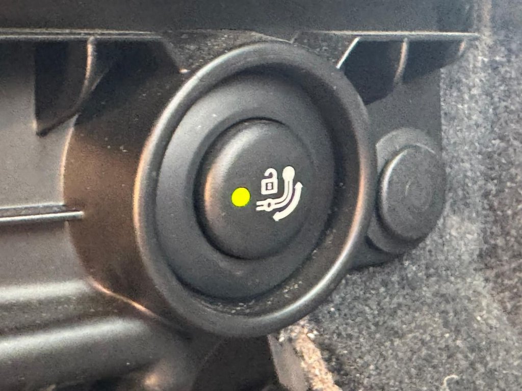 Used BMW 3 Series 2016 for sale - 77764789: Photo 42