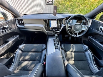 Used Volvo XC60 2019 for sale - 78357921: Photo