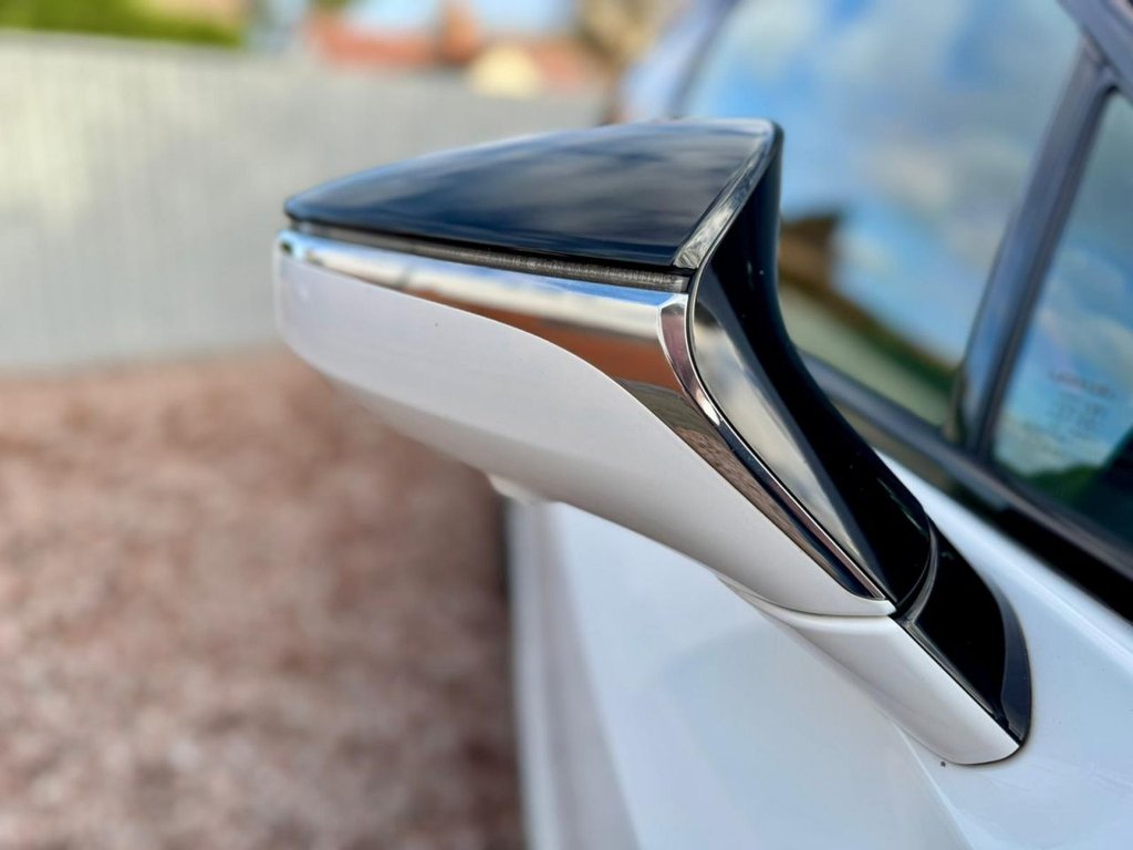 Used Lexus UX 2019 for sale - 76950608: Photo 27