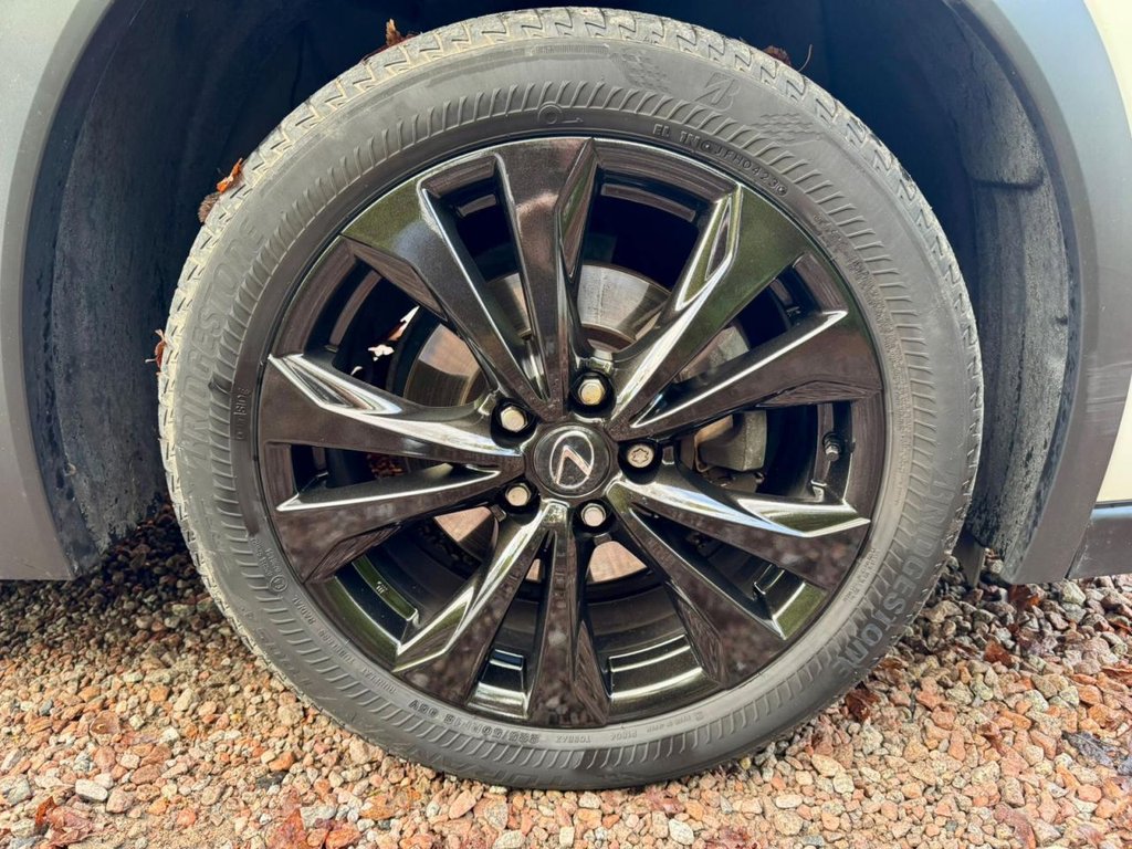 Used Lexus UX 2019 for sale - 76950608: Photo 40