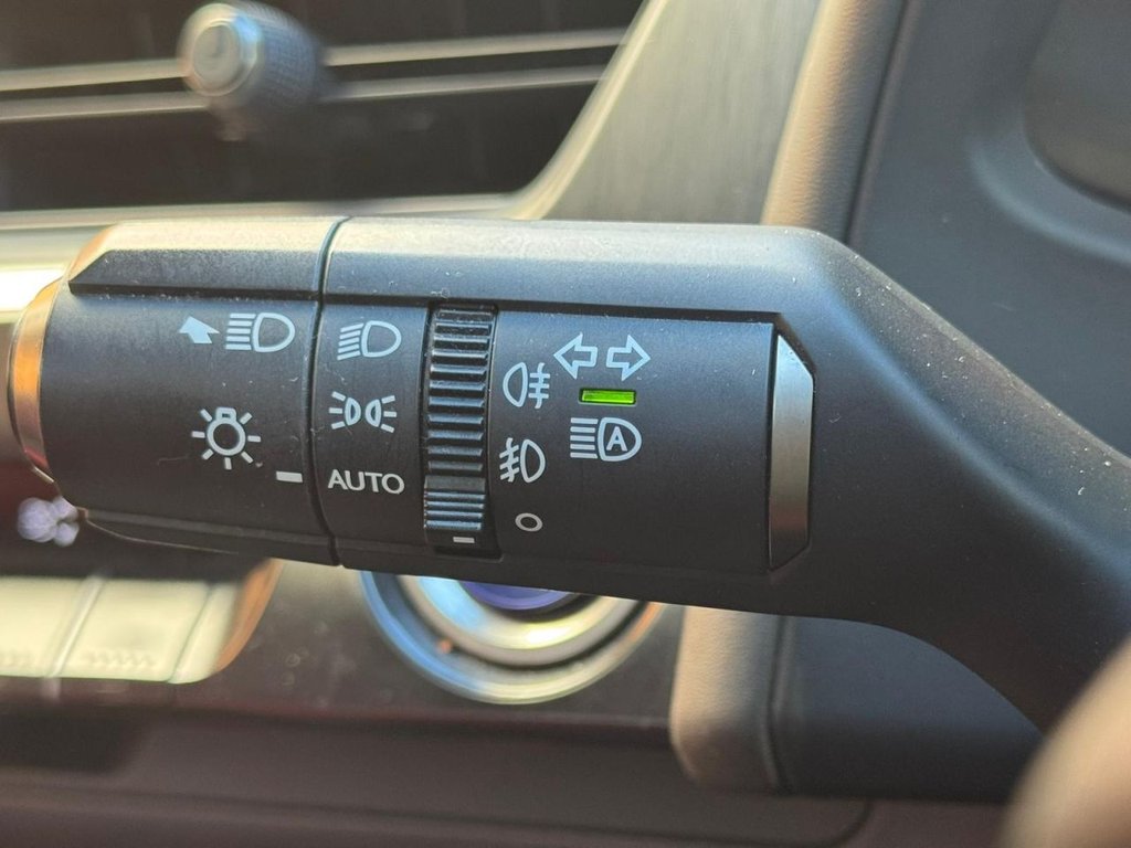 Used Lexus UX 2019 for sale - 76950608: Photo 75