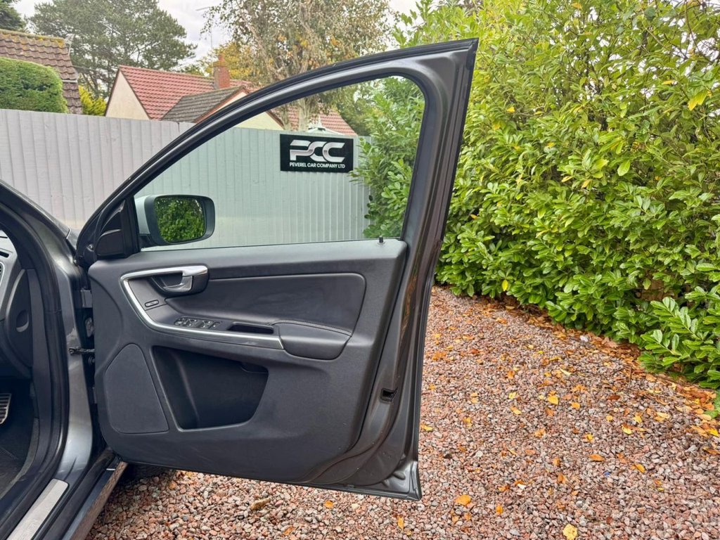 Used Volvo XC60 2016 for sale - 76350529: Photo 33