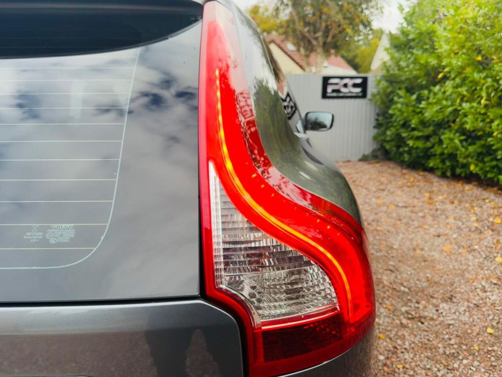 Used Volvo XC60 2016 for sale - 76350529: Photo 37