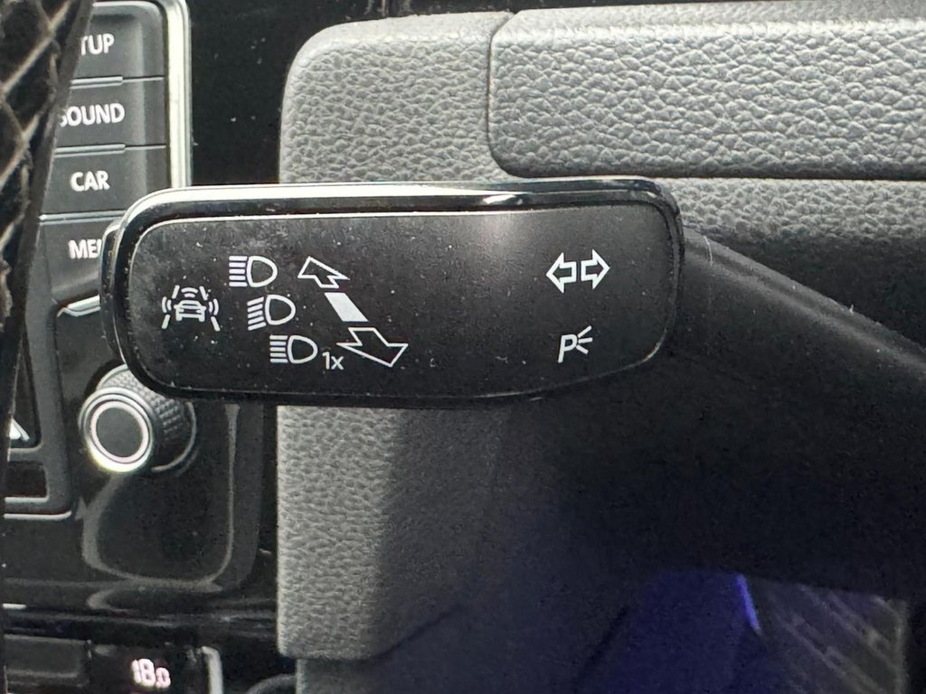 Used Volkswagen Golf 2015 for sale - 77520645: Photo 75