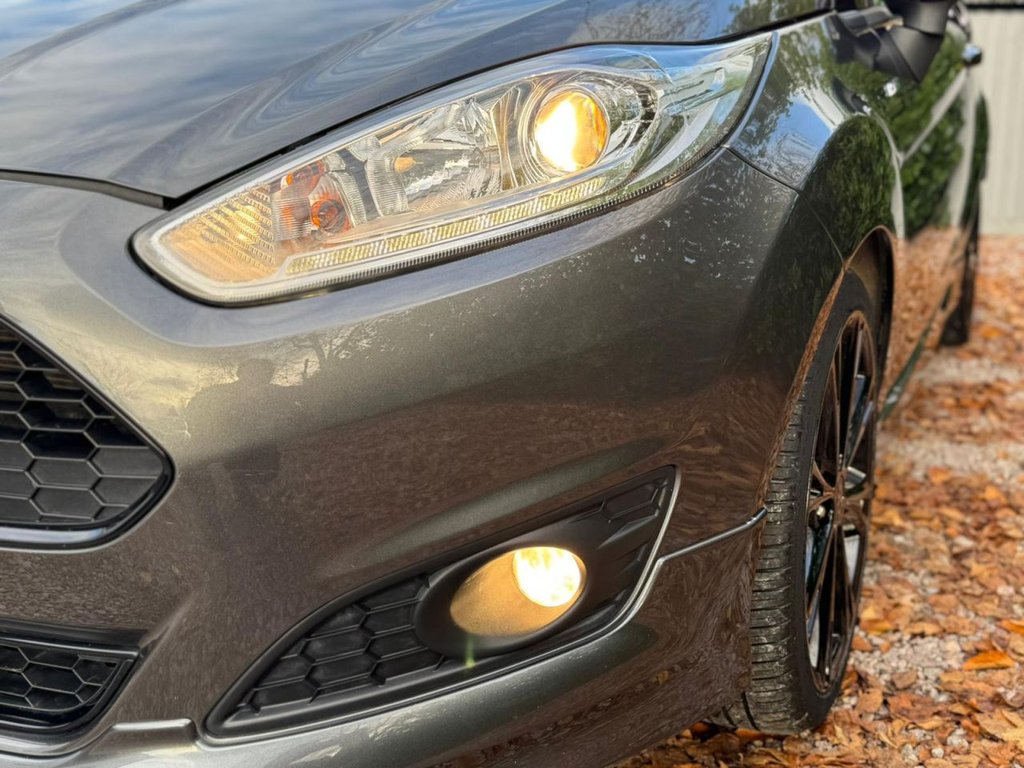 Used Ford Fiesta 2017 for sale - 76582563: Photo 30