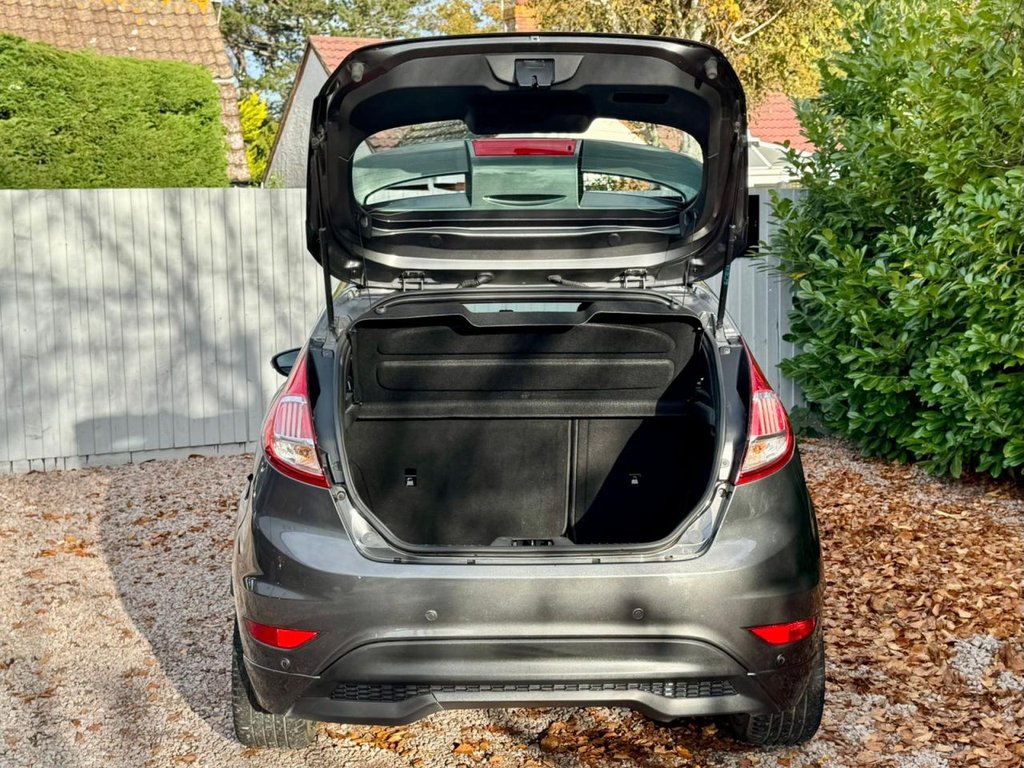 Used Ford Fiesta 2017 for sale - 76582563: Photo 46