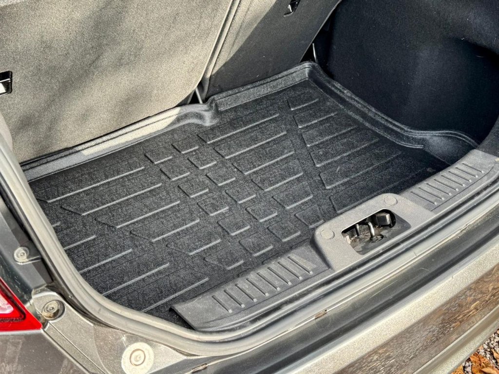 Used Ford Fiesta 2017 for sale - 76582563: Photo 47