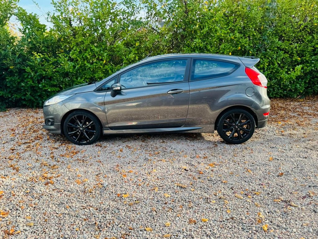 Used Ford Fiesta 2017 for sale - 76582563: Photo 7