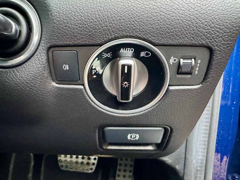 Used Mercedes-Benz SLC 2016 for sale - 77301989: Photo 80