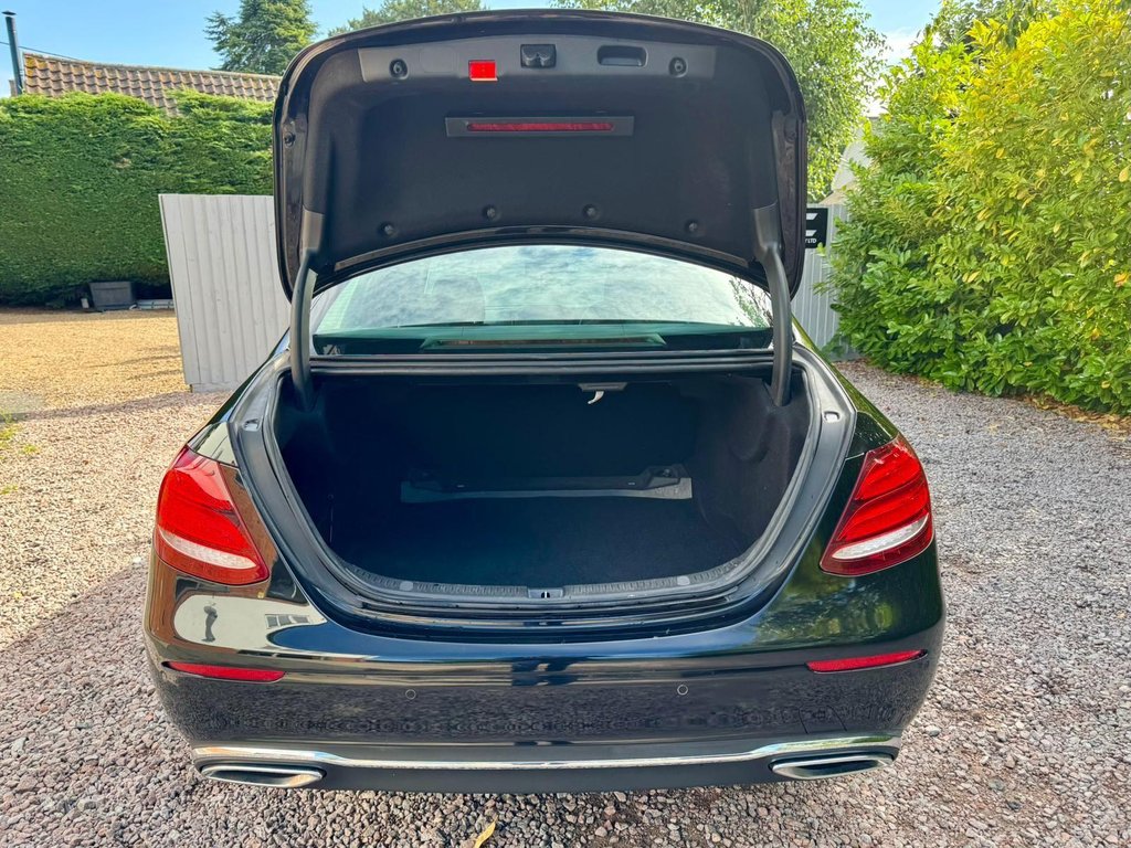 Used Mercedes-Benz E Class 2018 for sale - 76481490: Photo 39