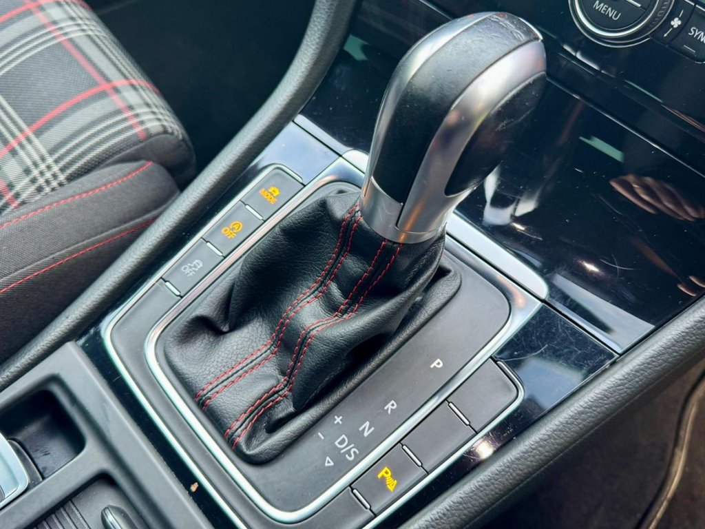 Used Volkswagen Golf 2017 for sale - 76855144: Photo 100