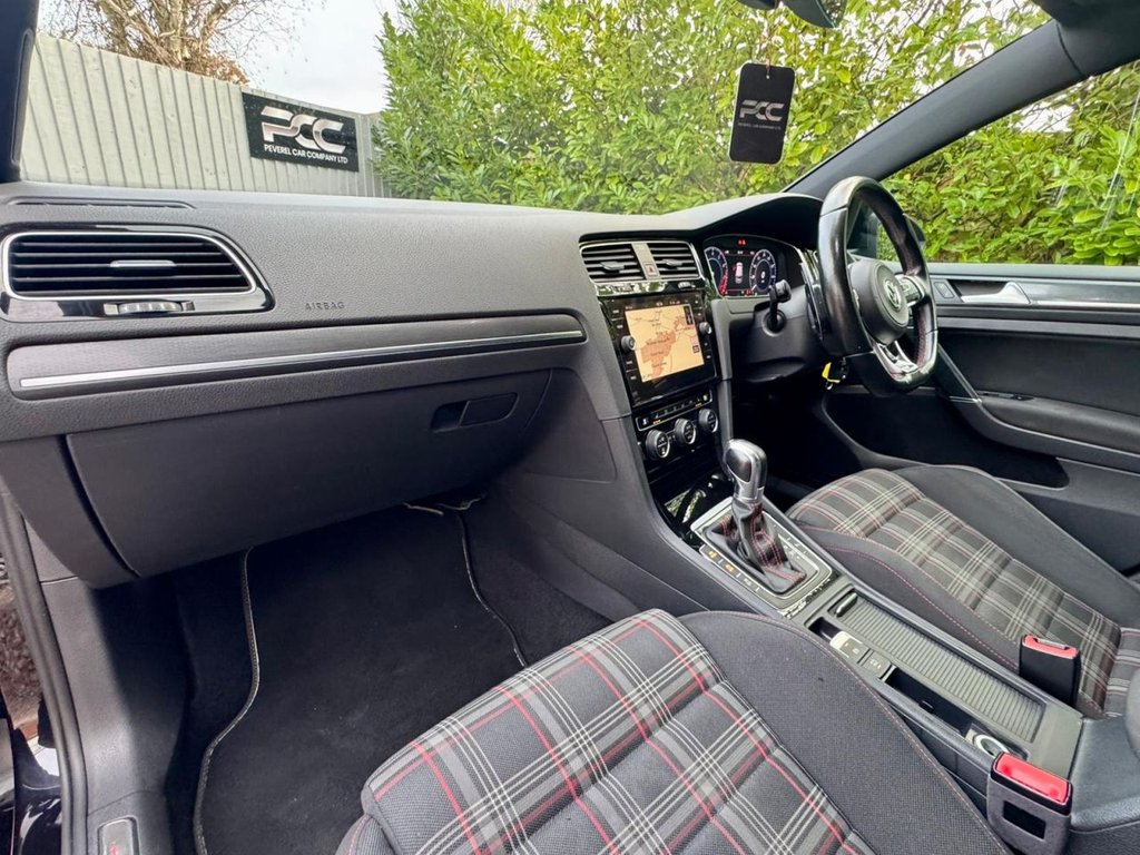 Used Volkswagen Golf 2017 for sale - 76855144: Photo 51