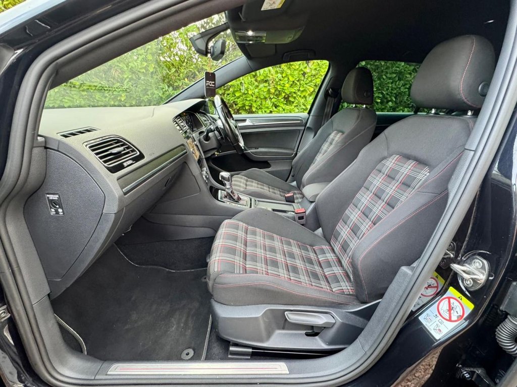 Used Volkswagen Golf 2017 for sale - 76855144: Photo 52