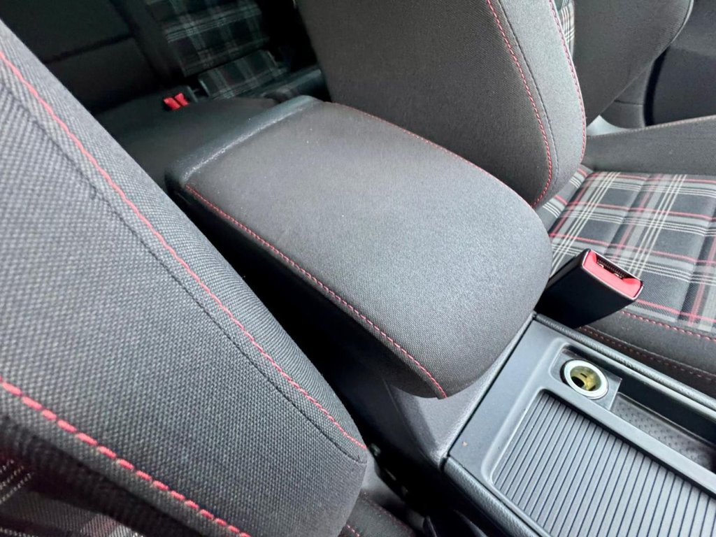 Used Volkswagen Golf 2017 for sale - 76855144: Photo 57