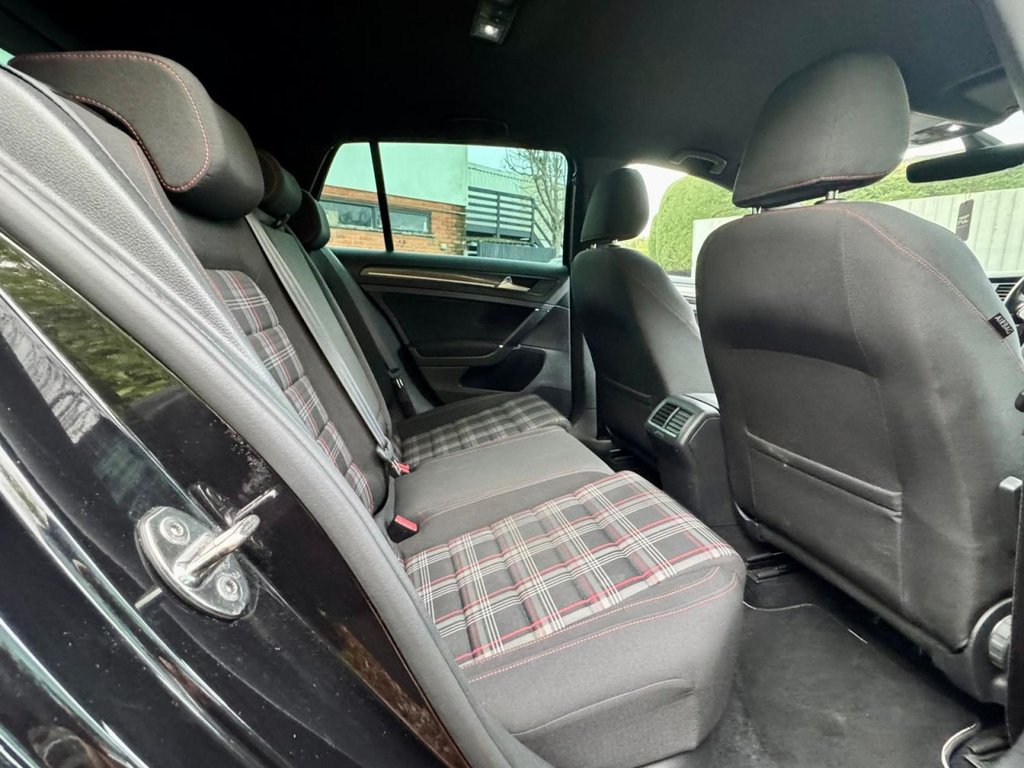 Used Volkswagen Golf 2017 for sale - 76855144: Photo 60