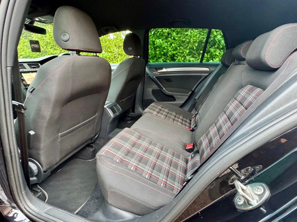 Used Volkswagen Golf 2017 for sale - 76855144: Photo 64