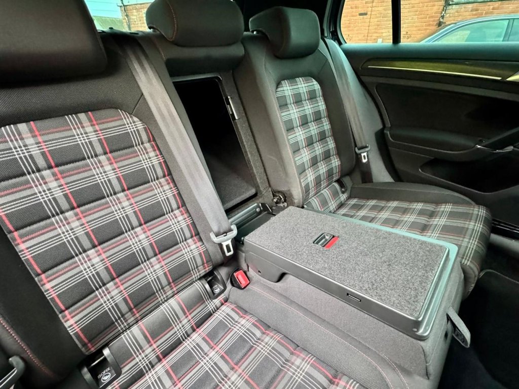 Used Volkswagen Golf 2017 for sale - 76855144: Photo 67