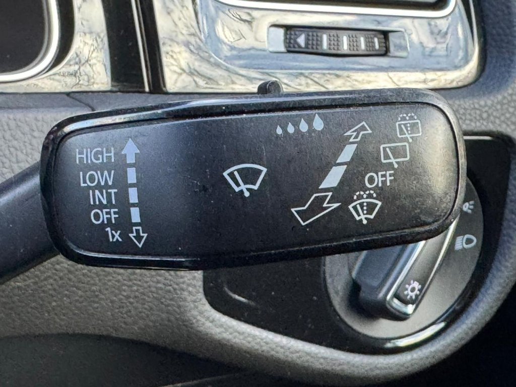 Used Volkswagen Golf 2017 for sale - 76855144: Photo 75