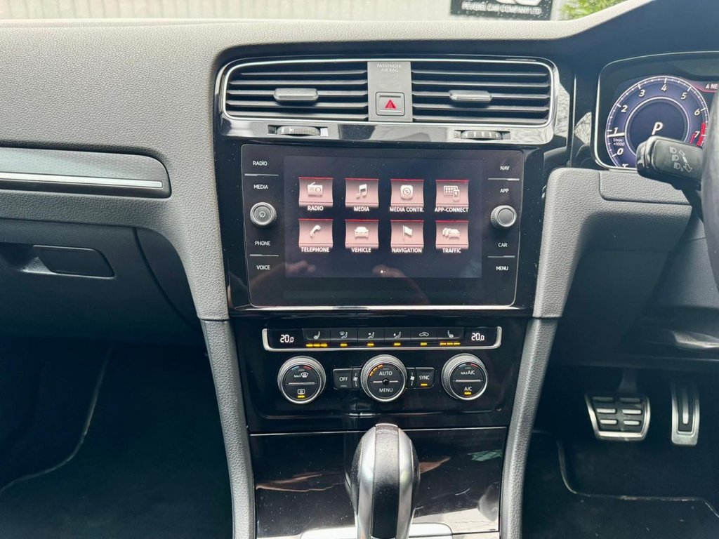 Used Volkswagen Golf 2017 for sale - 76855144: Photo 78