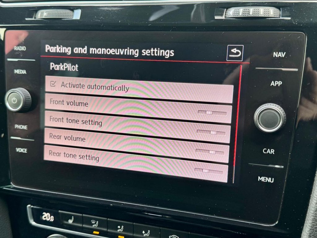 Used Volkswagen Golf 2017 for sale - 76855144: Photo 93