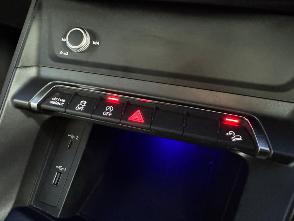 Used Audi Q3 2019 for sale - 76672539: Photo 99