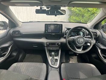 Used Toyota Yaris 2020 for sale - 79288342: Photo