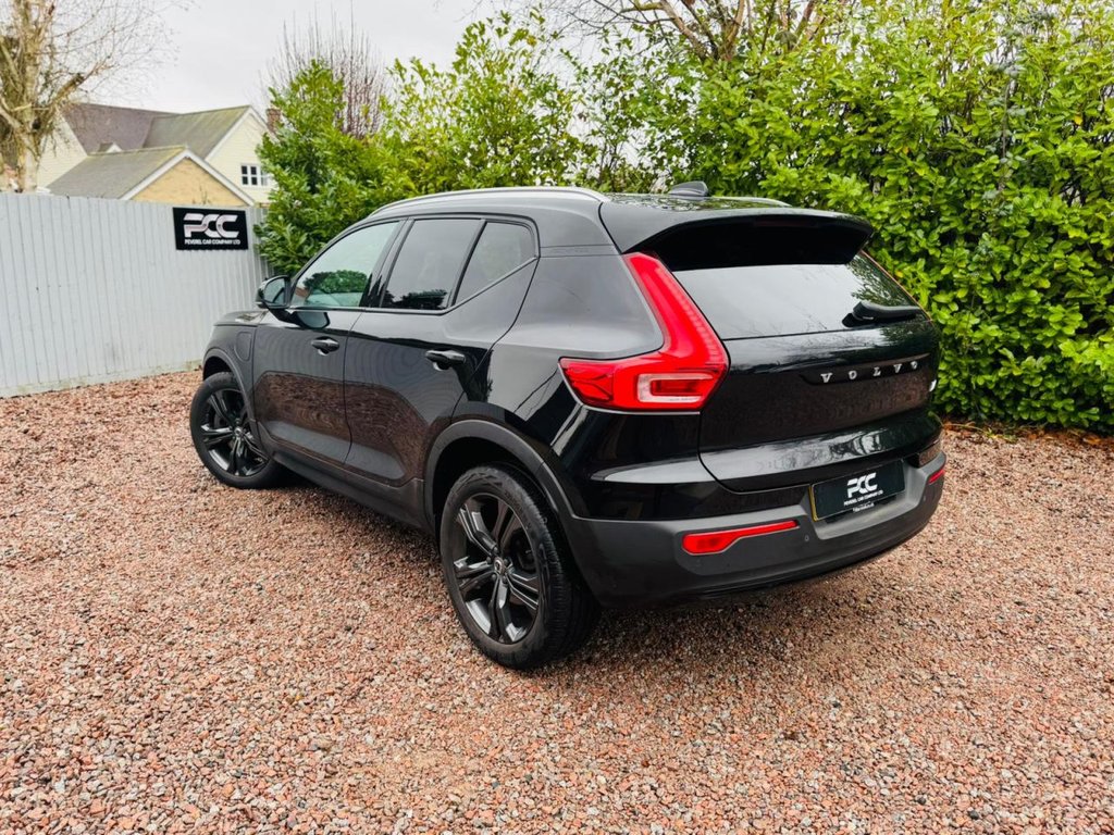 Used Volvo XC40 2021 for sale - 77293325: Photo 2