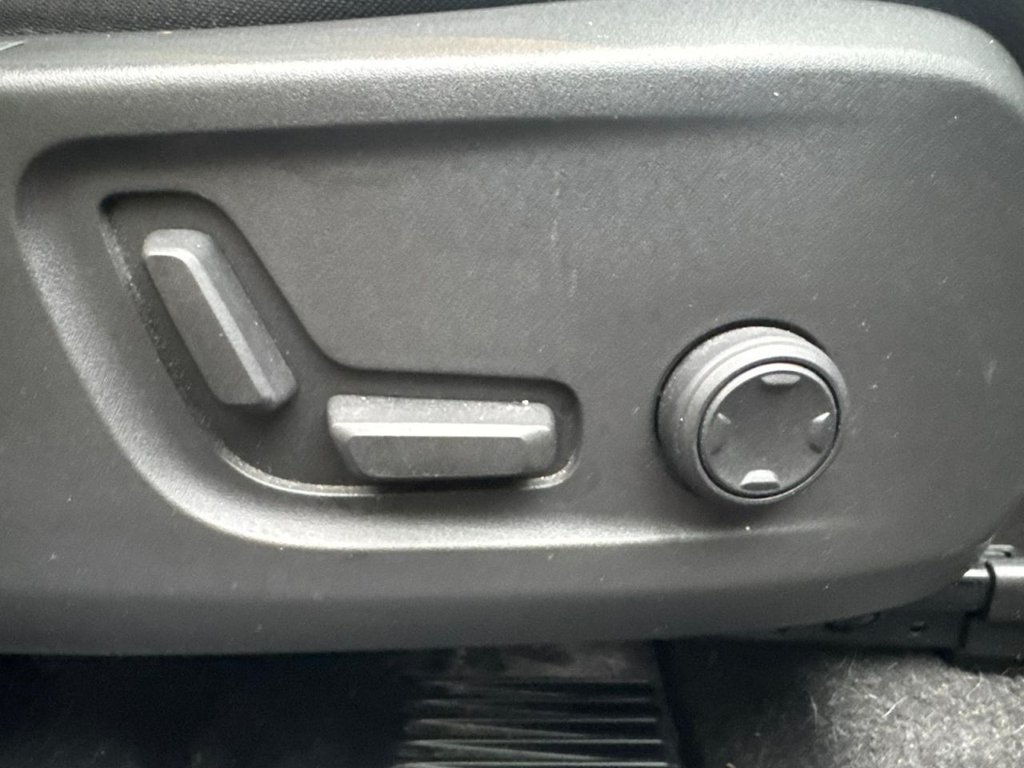 Used Volvo XC40 2021 for sale - 77293325: Photo 54