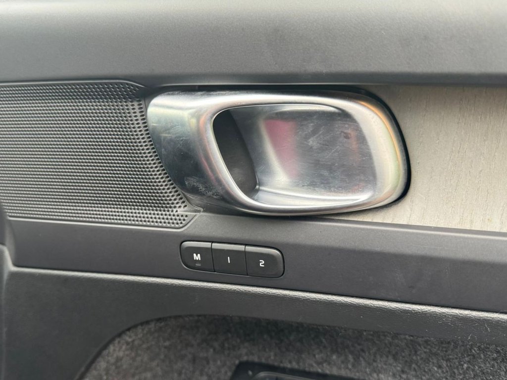 Used Volvo XC40 2021 for sale - 77293325: Photo 56