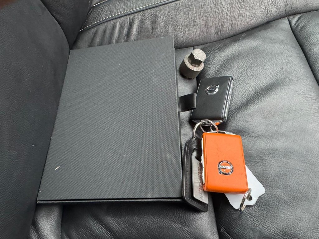 Used Volvo XC40 2021 for sale - 77293325: Photo 59