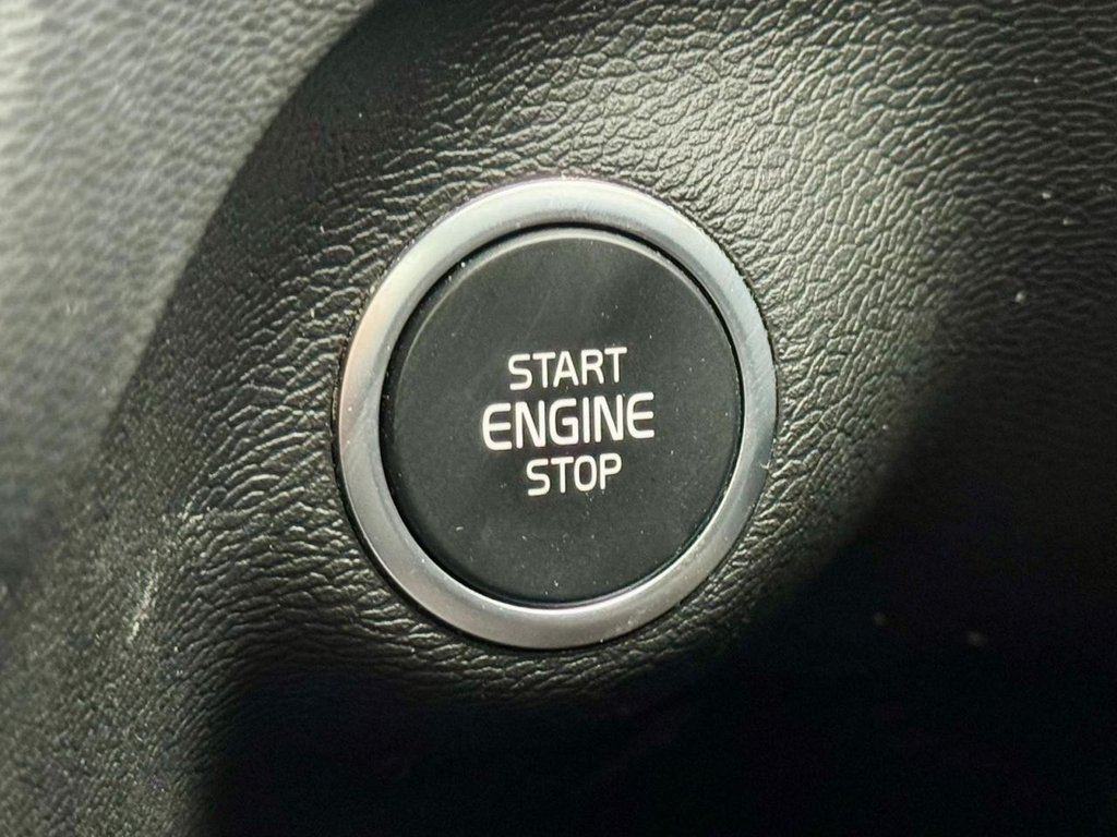 Used Volvo XC40 2021 for sale - 77293325: Photo 76