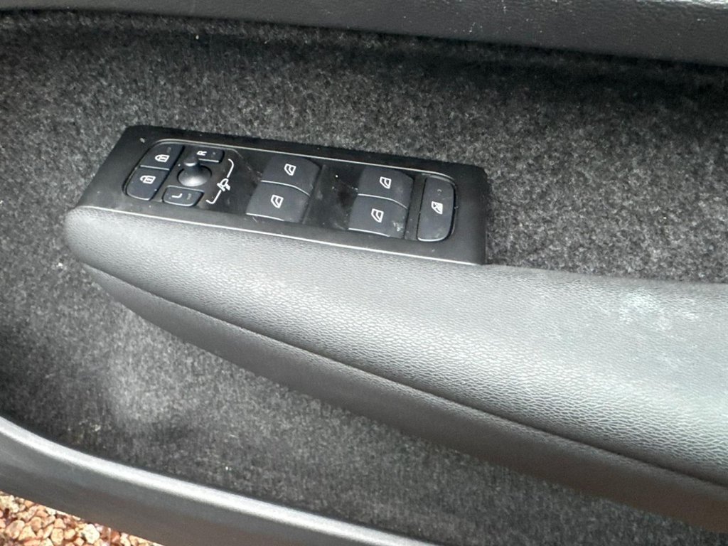 Used Volvo XC40 2021 for sale - 77293325: Photo 77