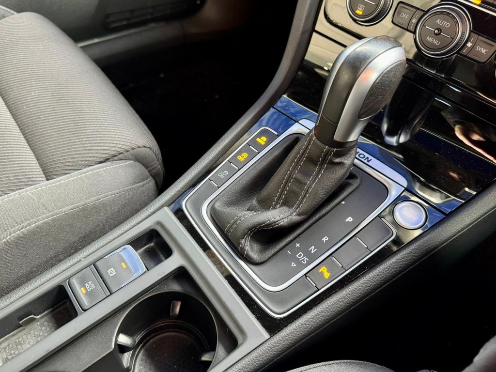 Used Volkswagen Golf 2020 for sale - 76558767: Photo 100