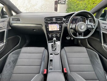 Used Volkswagen Golf 2020 for sale - 76558767: Photo