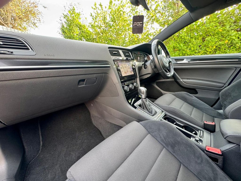 Used Volkswagen Golf 2020 for sale - 76558767: Photo 52