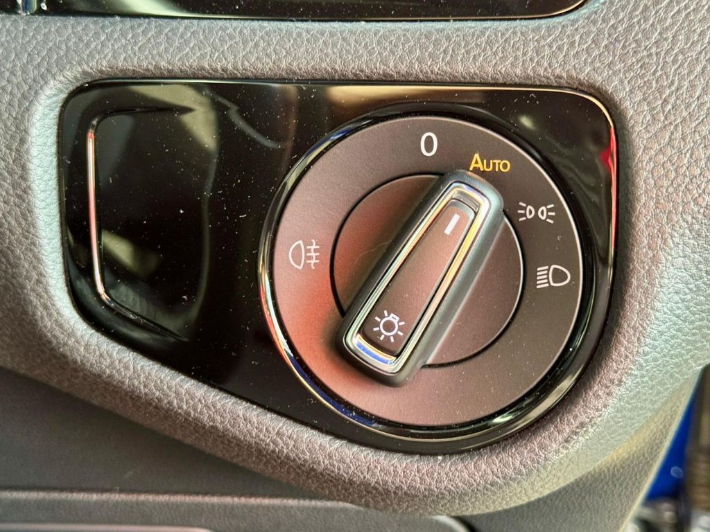 Used Volkswagen Golf 2020 for sale - 76558767: Photo 75