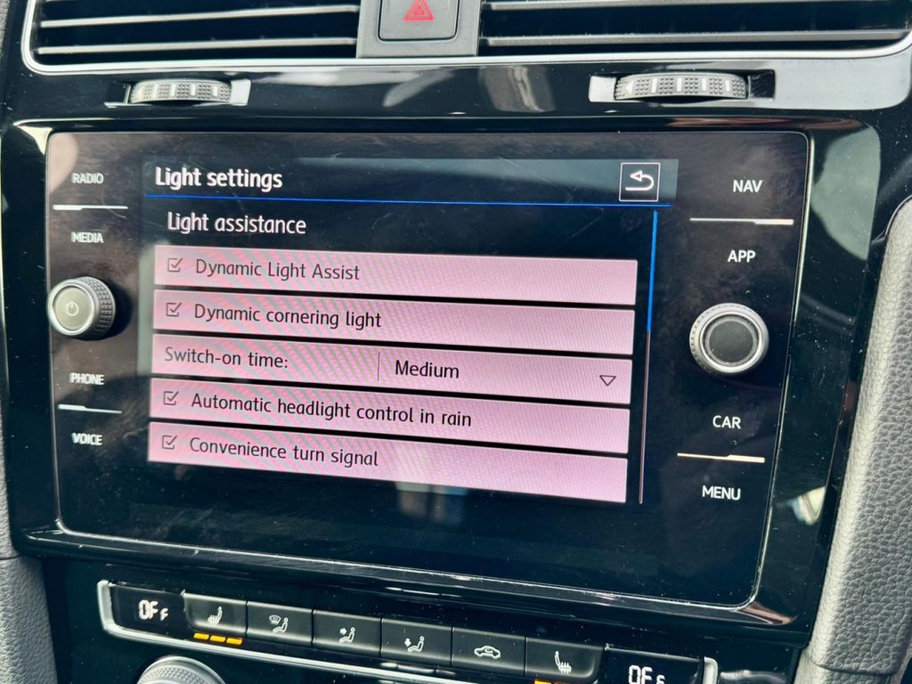 Used Volkswagen Golf 2020 for sale - 76558767: Photo 96